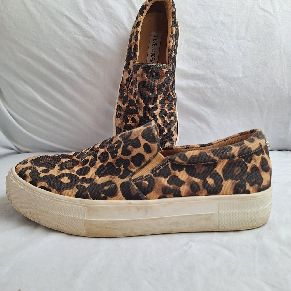 Steve Madden Womens Canvas Upper Leopard Pattern Size 8.5 Slip-on‎ Animal Print